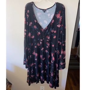 Torrid Size 2 bell sleeve black floral dress